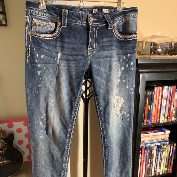 Miss Me Signature Skinny - Picture 8 of 8